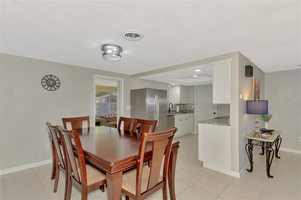 361 Falkland Road Venice, FL 34293 - Photo 13 of 40