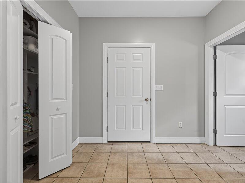 43 Skyline Road Bangor, ME 04401 - Photo 19 of 86 16-43 Skyline Rd-49