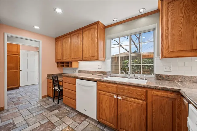 $1,249,900 | 3080 West Glen Holly Drive, Anaheim, CA 92804