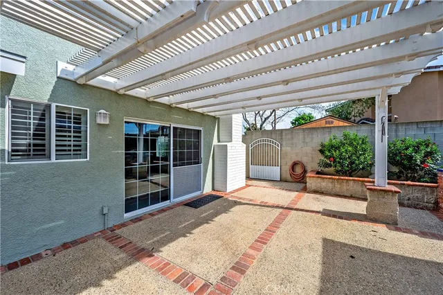 $1,249,900 | 3080 West Glen Holly Drive, Anaheim, CA 92804