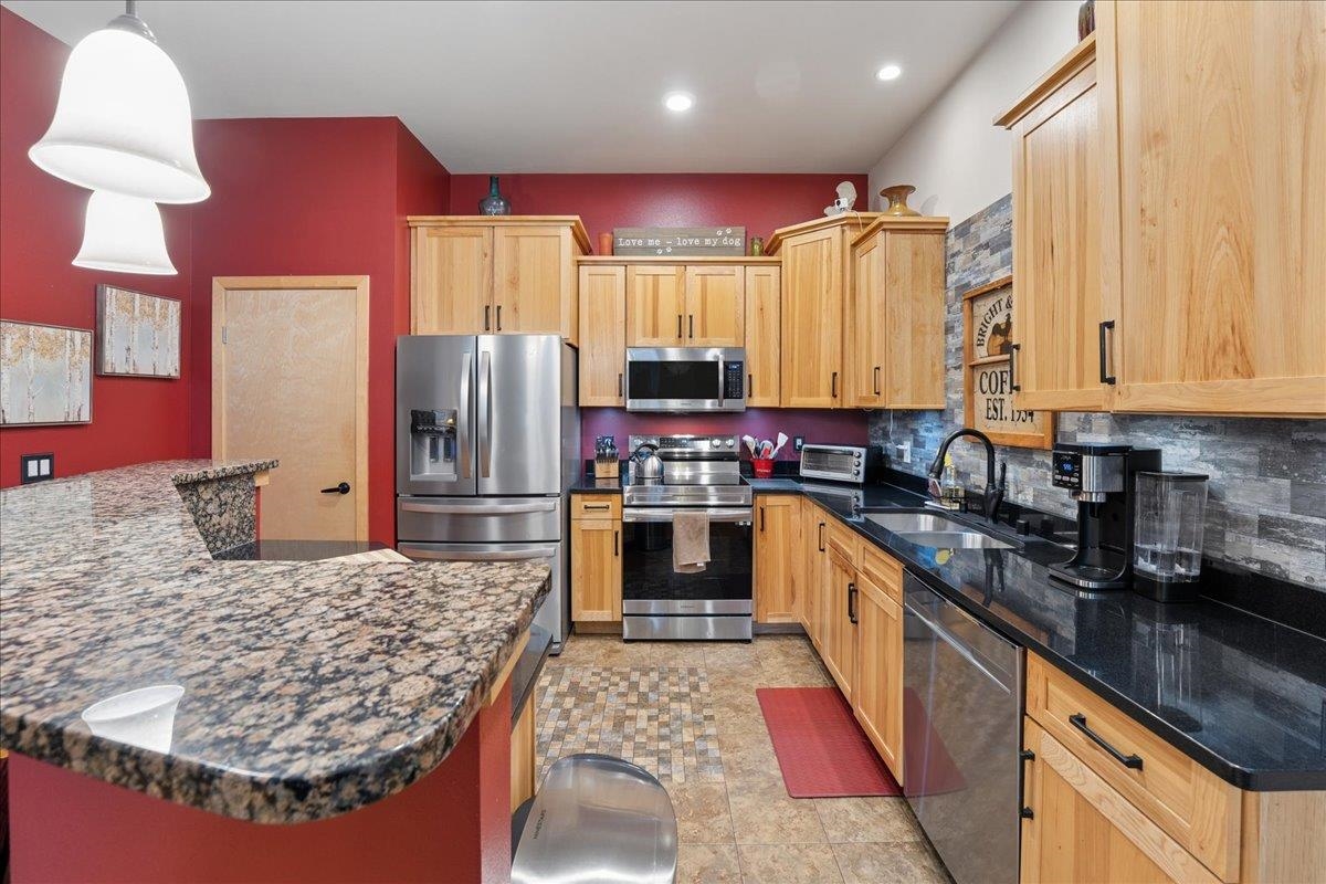 9368 Old Sauk Road Middleton, WI 53562 - Photo 15 of 27