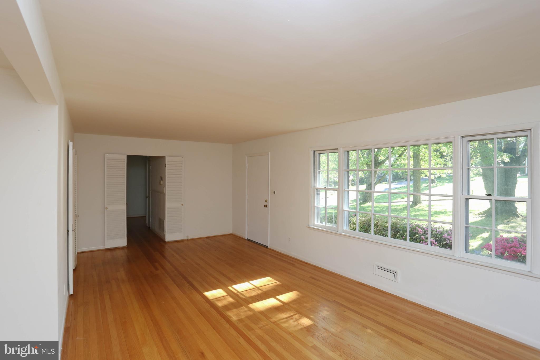 9008 Dunloggin Road Ellicott City, MD 21042 - Photo 11 of 35