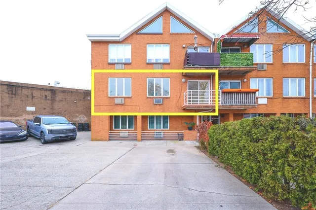 $435,000 | 2022 East 53rd Street, Unit 1D | Mill Basin