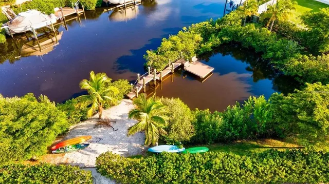 $848,000 | 4735 Starboard Drive, Bradenton, FL 34208