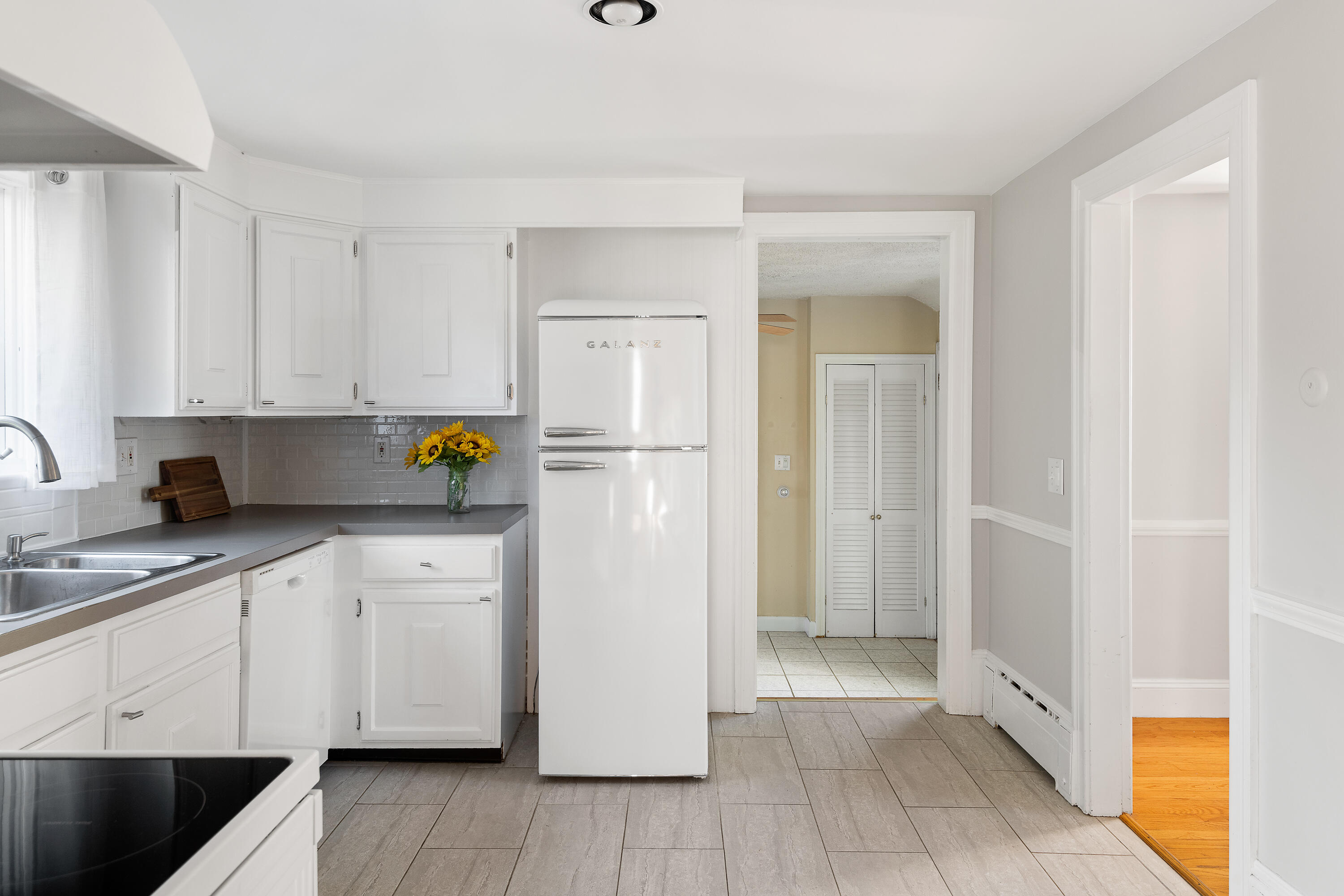 9 Avon Road Falmouth, ME 04105 - Photo 10 of 31 37_9 Avon Dr_PGM_Print