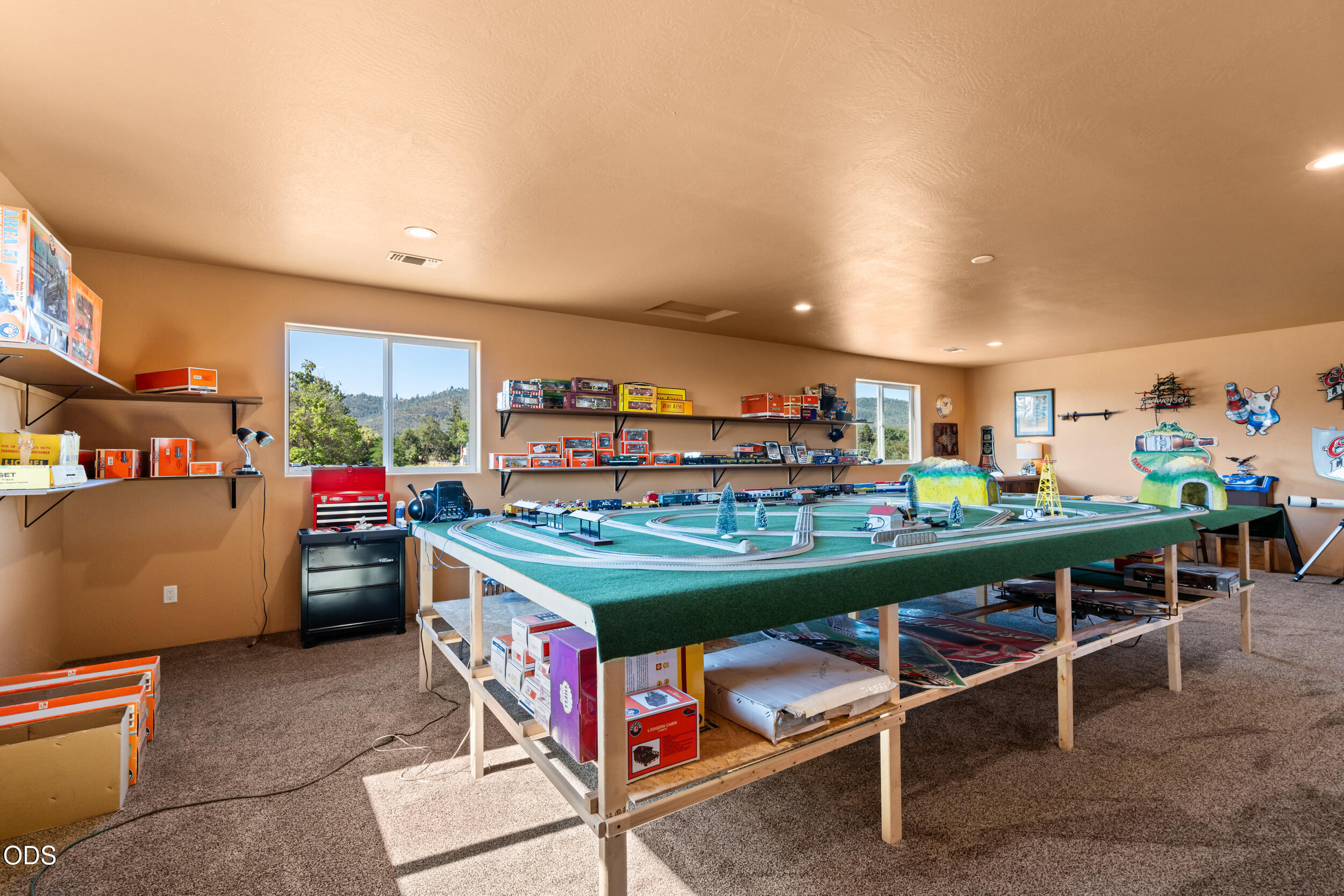 1213 Casino Road Medford, OR 97501 - Photo 53 of 77