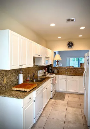 $6,000 | 619 Northeast 7th Avenue, Delray Beach, FL 33483