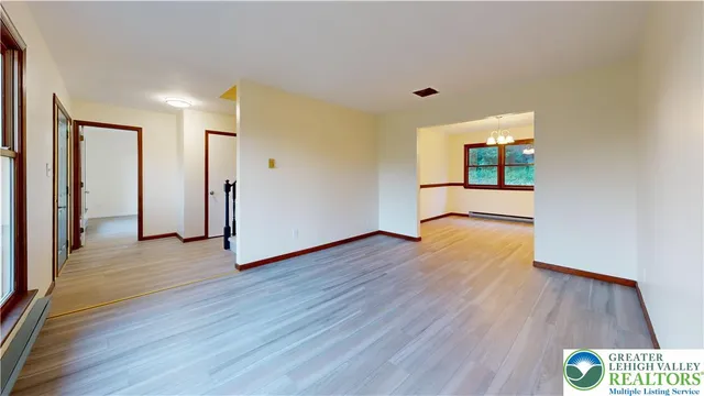 $464,900 | 3063 Old Post Road, Slatington, PA 18080