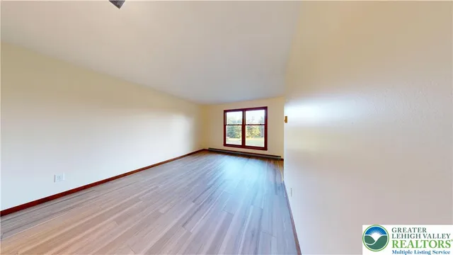 $464,900 | 3063 Old Post Road, Slatington, PA 18080