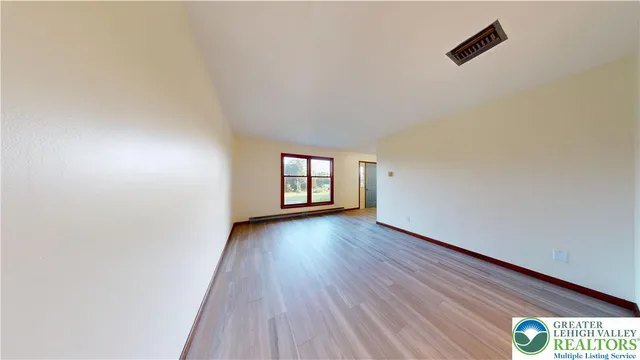 $464,900 | 3063 Old Post Road, Slatington, PA 18080