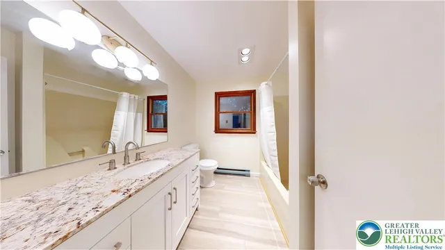 $464,900 | 3063 Old Post Road, Slatington, PA 18080