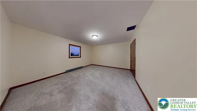 $464,900 | 3063 Old Post Road, Slatington, PA 18080