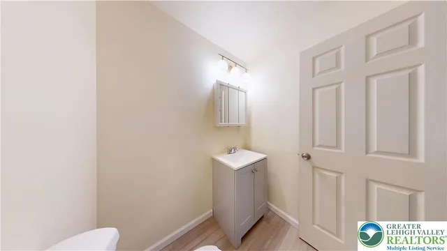 $464,900 | 3063 Old Post Road, Slatington, PA 18080