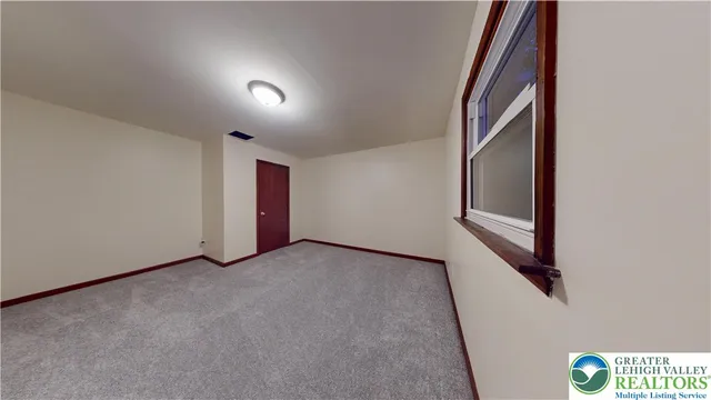 $464,900 | 3063 Old Post Road, Slatington, PA 18080