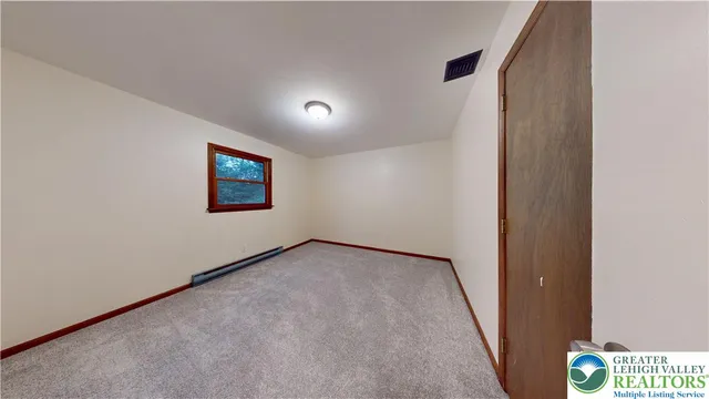 $464,900 | 3063 Old Post Road, Slatington, PA 18080