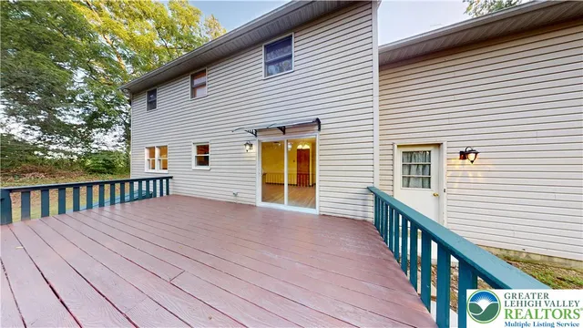 $464,900 | 3063 Old Post Road, Slatington, PA 18080