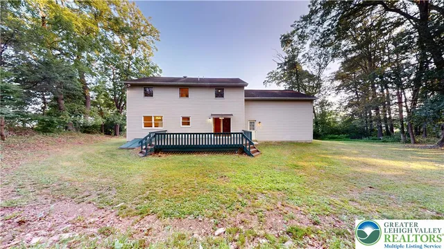 $464,900 | 3063 Old Post Road, Slatington, PA 18080