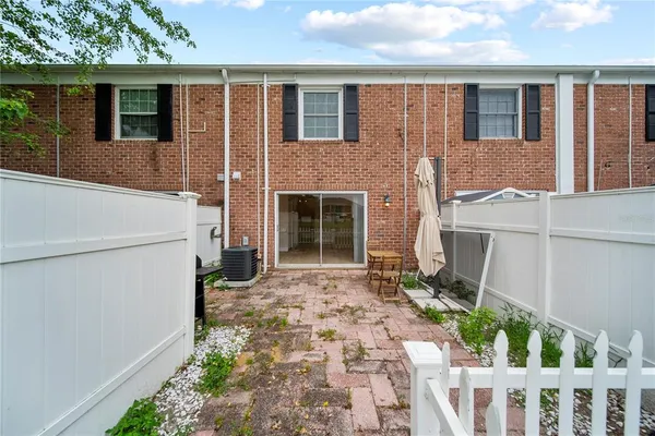 $1,600 | 13713 Juniper Blossom Drive, Tampa, FL 33618