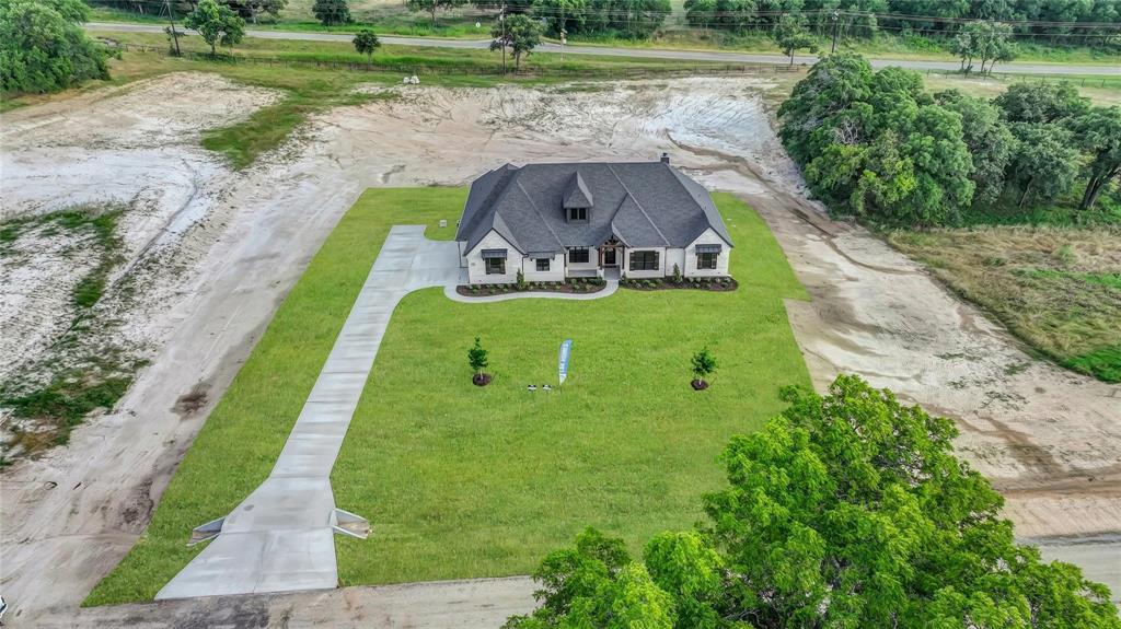 120 Daggett Drive Decatur, TX 76234 - Photo 6 of 39 Gallery Image 6
