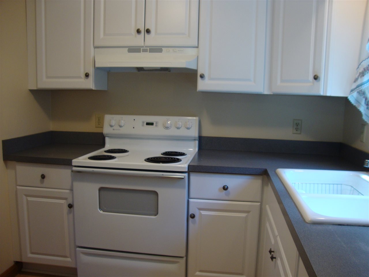 60 Manor Road Concord, NH 03303 - Photo 15 of 34