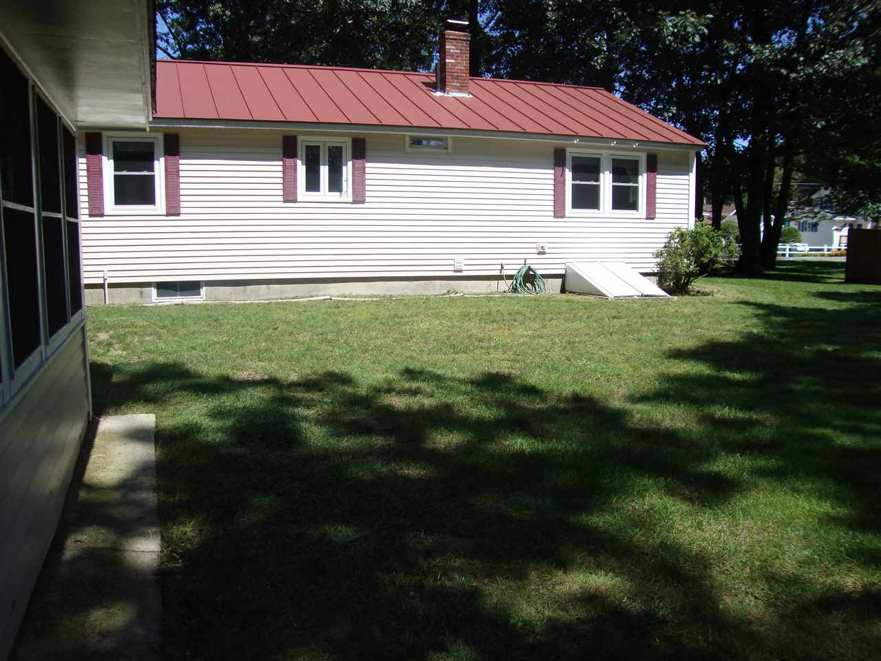 60 Manor Road Concord, NH 03303 - Photo 8 of 34