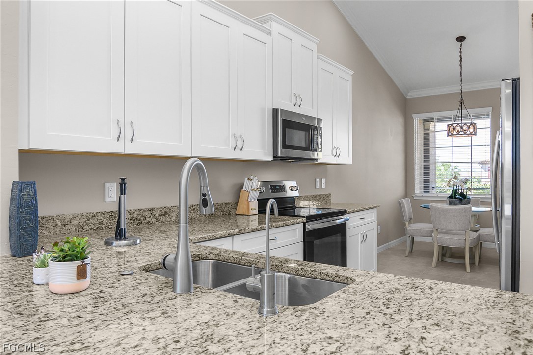 9366 Pocida Court, Unit 203 Naples, FL 34119 - Photo 22 of 46