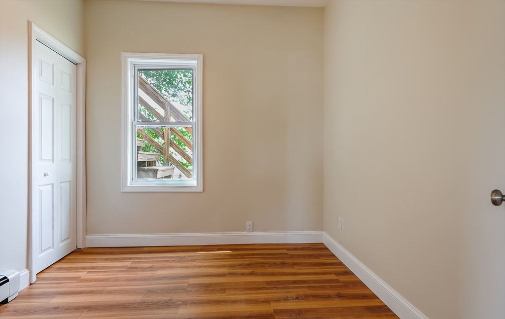 833 Grinnell Street Fall River, MA 02721 - Photo 15 of 42