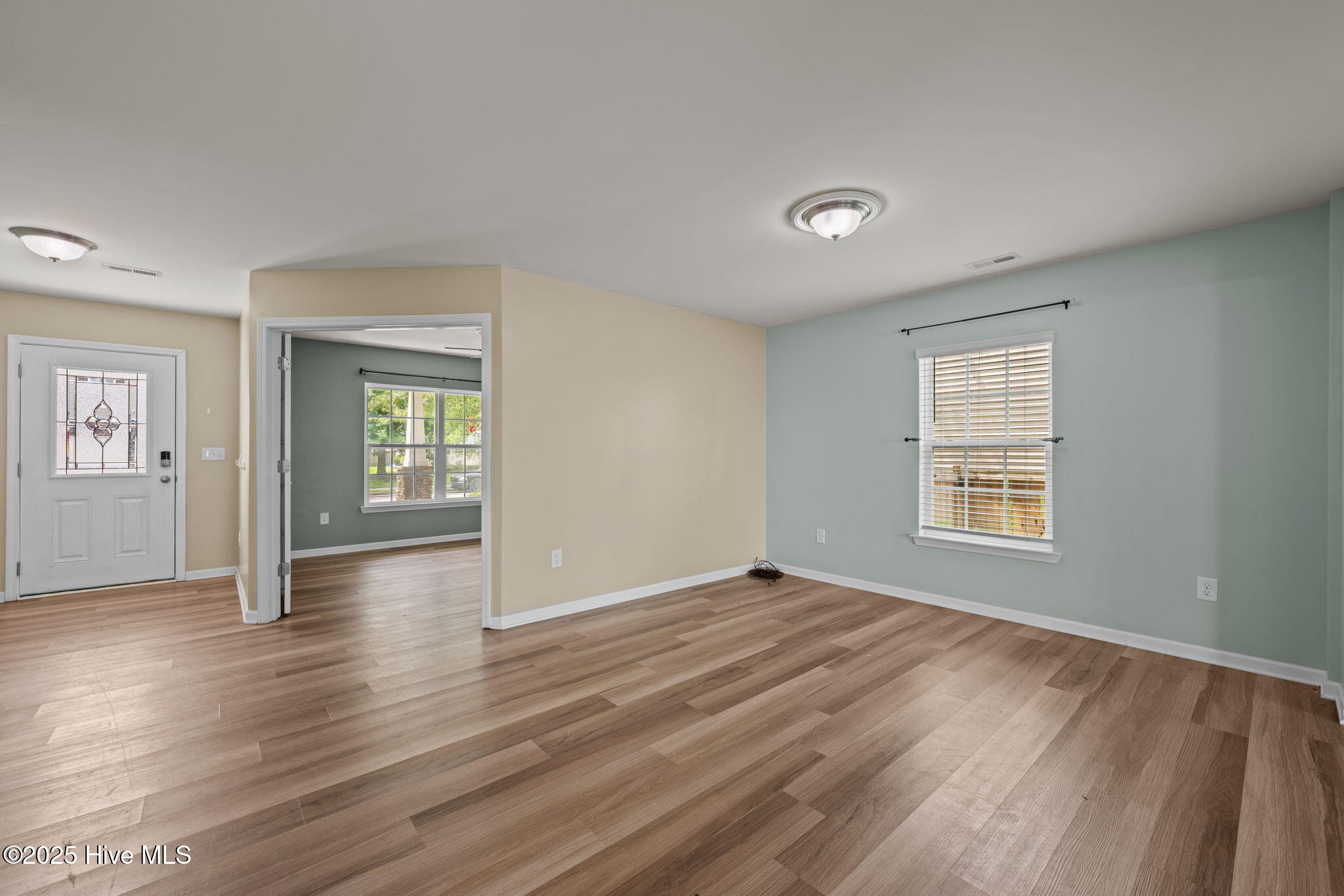 305 Frida Road New Bern, NC 28560 - Photo 18 of 53 Foyer, Office and dining room