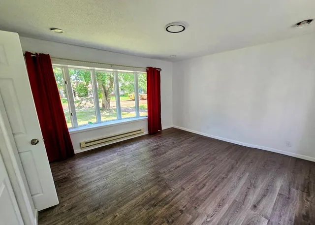 $195,000 | 229 Oak Street, Tyler, MN 56178