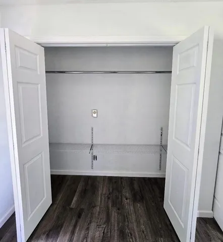 $195,000 | 229 Oak Street, Tyler, MN 56178