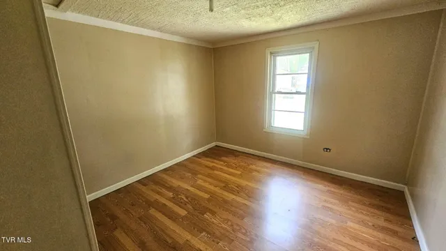 $114,999 | 10 Powell Valley Road, Big Stone Gap, VA 24219