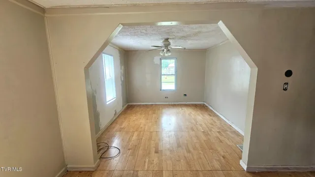 $114,999 | 10 Powell Valley Road, Big Stone Gap, VA 24219