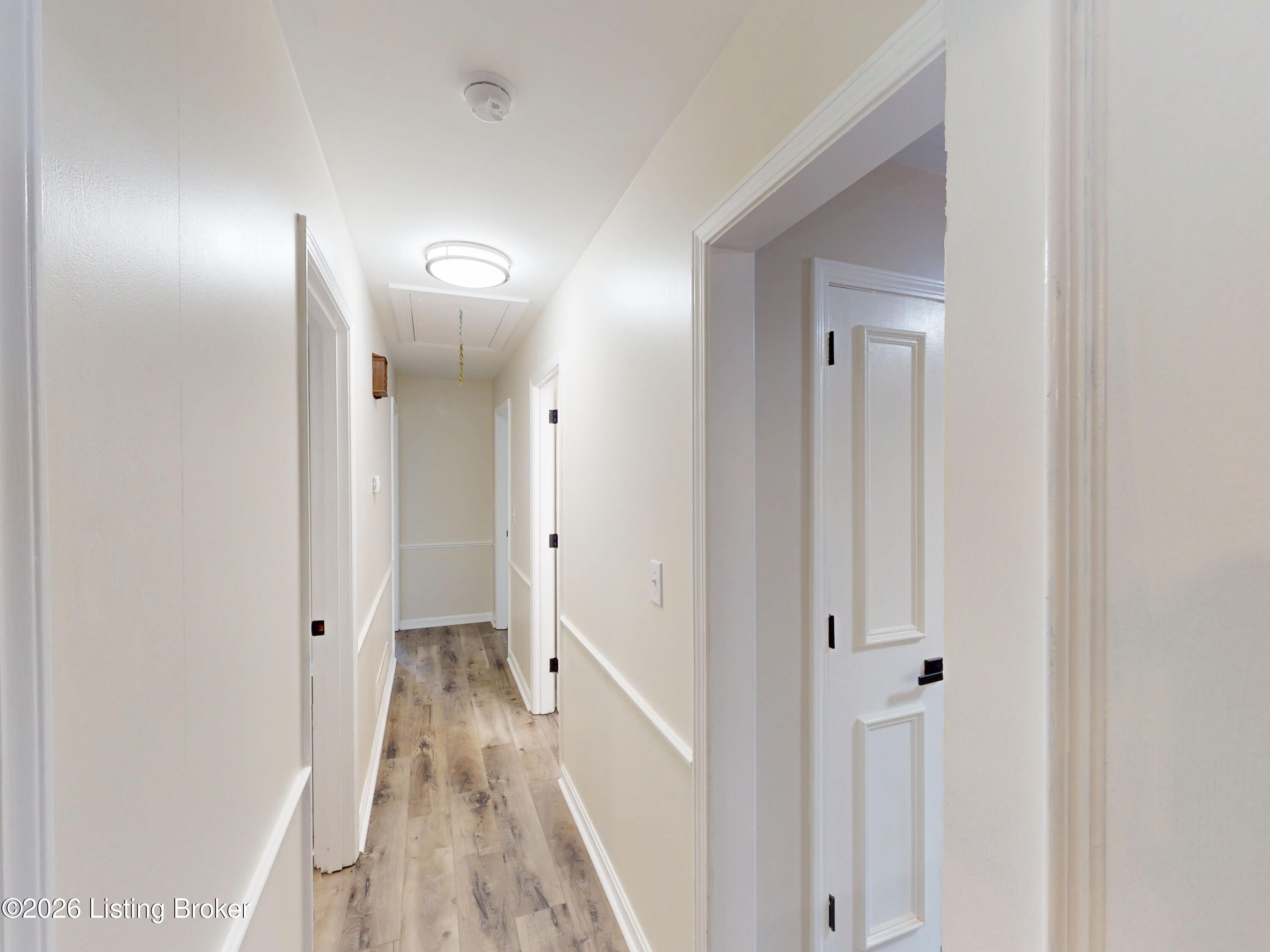 10700 Back Run Road Louisville, KY 40299 - Photo 5 of 55 hallway