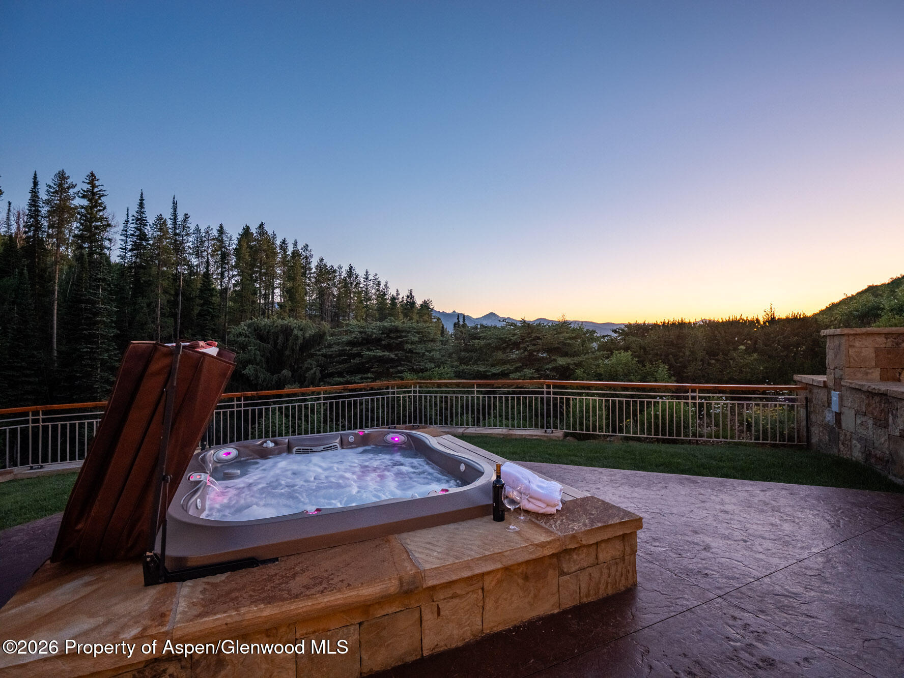 750 South Starwood Road Aspen, CO 81612 - Photo 36 of 39 a view of a bench in the roof