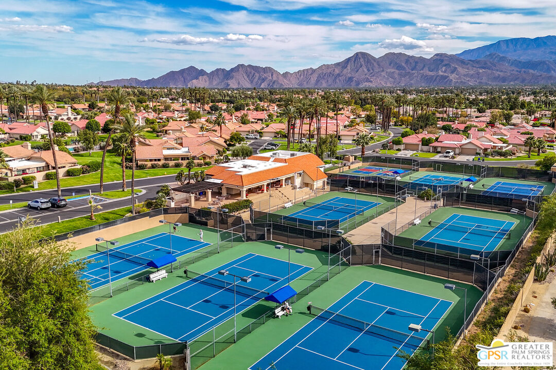 1 Verde Way Palm Desert, CA 92260 - Photo 31 of 37