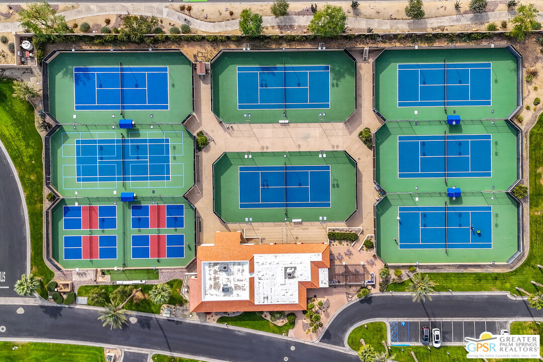 1 Verde Way Palm Desert, CA 92260 - Photo 34 of 37