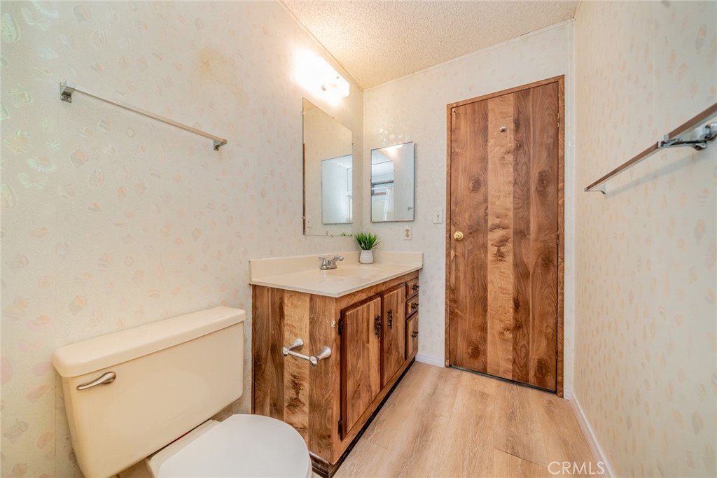 1550 Rimpau, Unit 13 Corona, CA 92881 - Photo 15 of 32