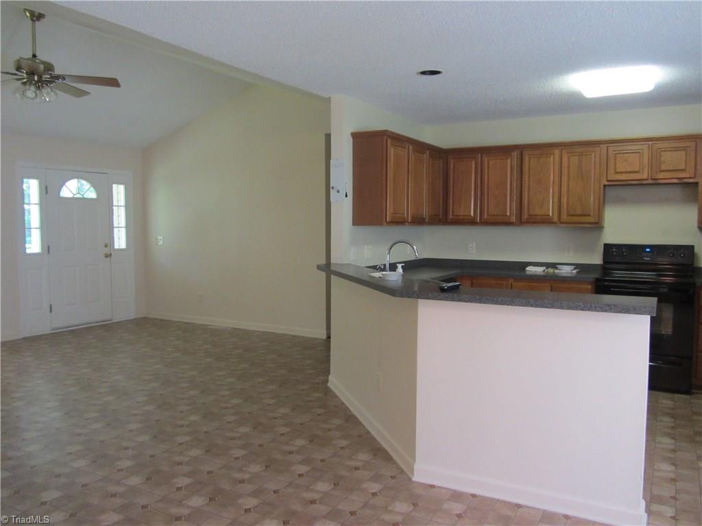 410 Crowder Road Madison, NC 27025 - Photo 5 of 16