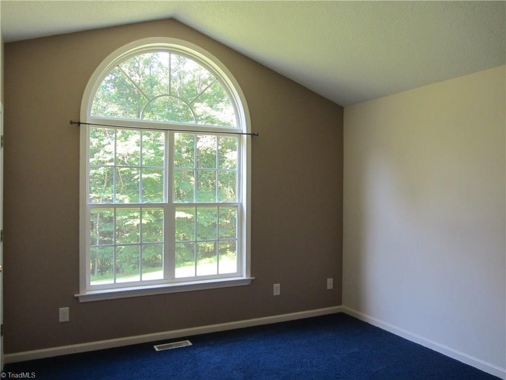410 Crowder Road Madison, NC 27025 - Photo 10 of 16