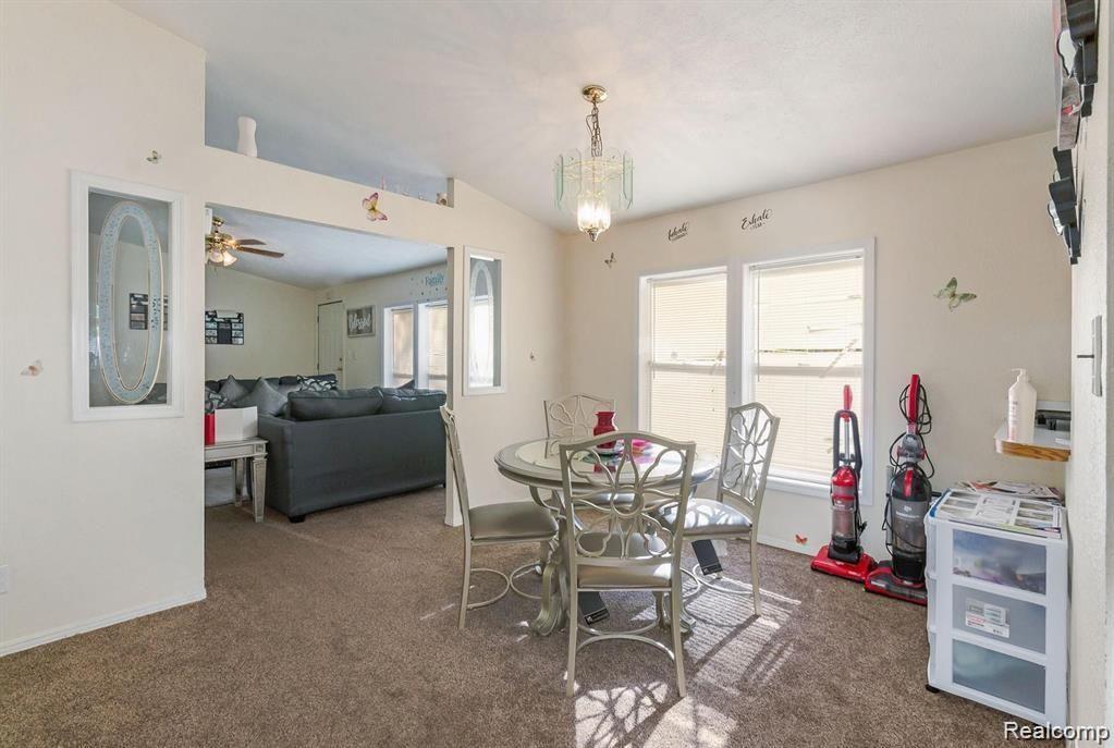 6635 Richard Road Lansing, MI 48911 - Photo 6 of 32