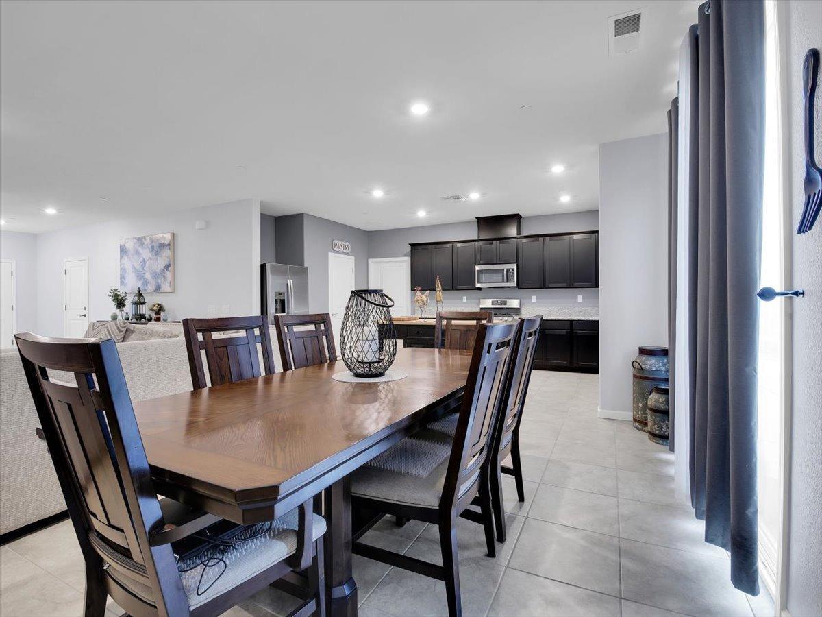 1338 Callison Way Olivehurst, CA 95961 - Photo 14 of 70