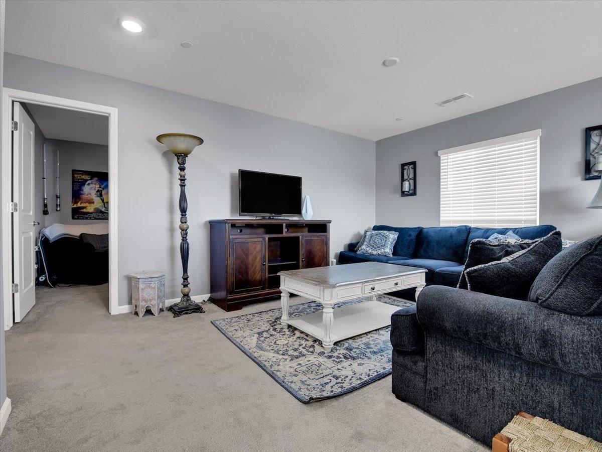 1338 Callison Way Olivehurst, CA 95961 - Photo 31 of 70