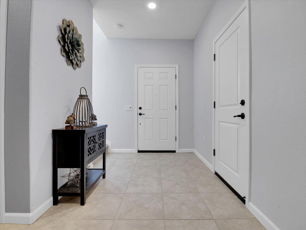 1338 Callison Way Olivehurst, CA 95961 - Photo 5 of 70