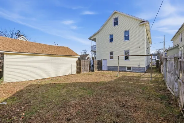 $429,000 | 28-30 Cherrelyn Street, Springfield, MA 01104