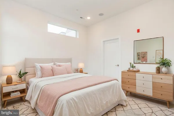 $2,850 | 90 West Laurel Street, Unit A, Philadelphia, PA 19123