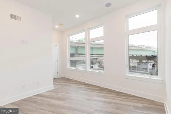 $2,850 | 90 West Laurel Street, Unit A, Philadelphia, PA 19123