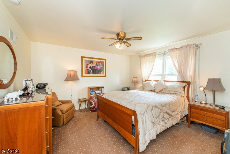 9 Puddingstone Way Florham Park, NJ 07932 - Photo 21 of 42