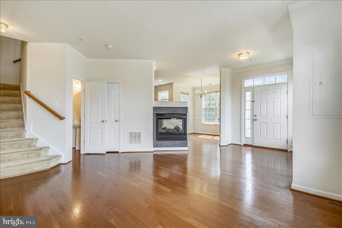 119 Mountain Creek Circle Frederick, MD 21702 - Photo 14 of 34 Living room area