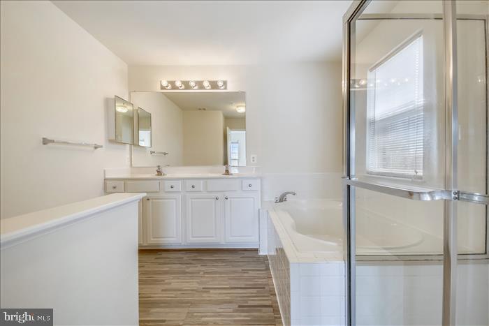 119 Mountain Creek Circle Frederick, MD 21702 - Photo 17 of 34 Master Bath