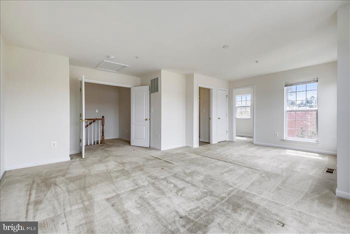 119 Mountain Creek Circle Frederick, MD 21702 - Photo 21 of 34 Master Bedroom